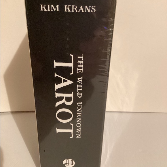 The Wild Unknown Tarot Deck & GuideBook - Picture 4 of 10
